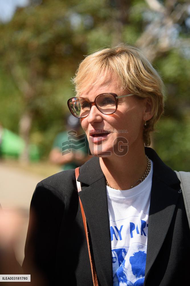 Judith Godreche At The EELV Summer Days - Tours