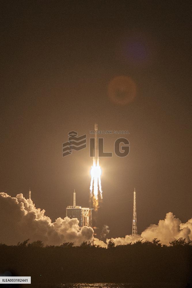 A Long March-7 carrier Rocket Lifts Off The China Sat 4A Satellite in Wenchang