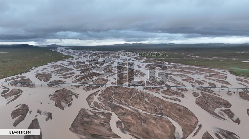 Railway Tuotuo River Bridge