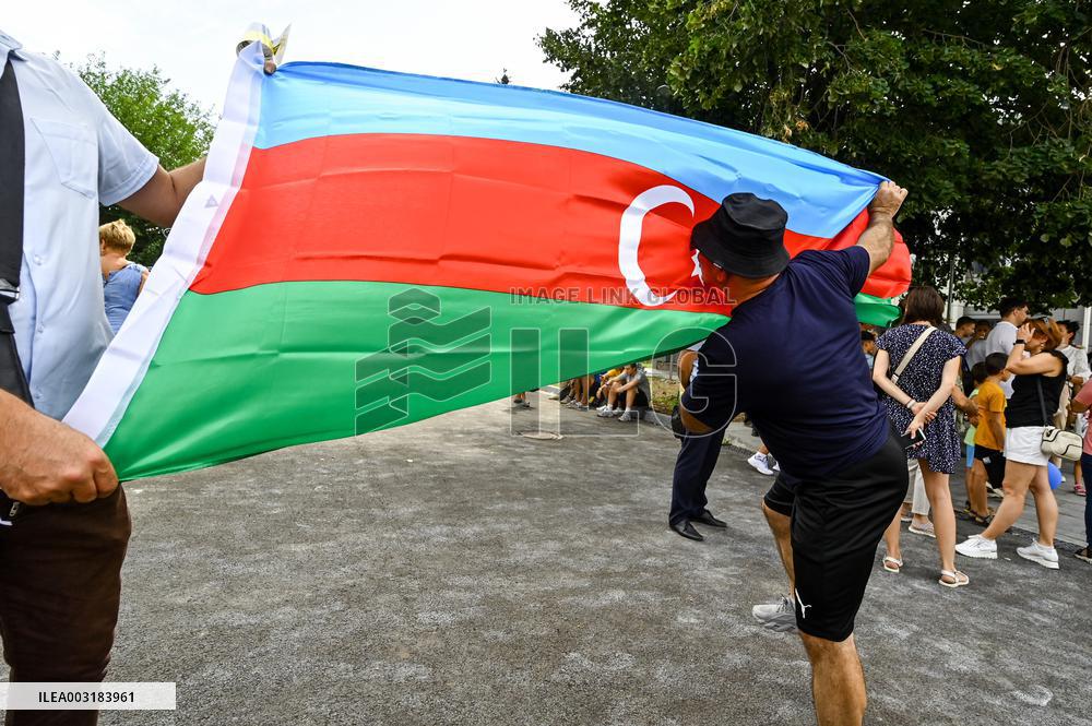 Celebrating Ukrainian athletes Parviz Nasibov and Viktoriia Kesar in Zaporizhzhia