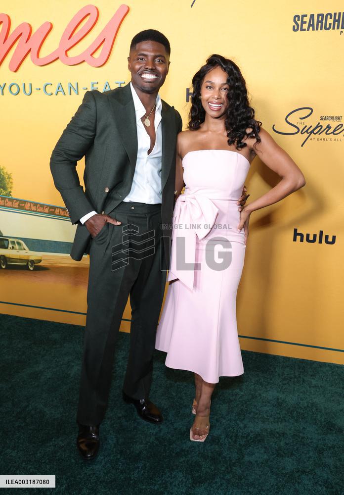 The Supremes At Earl's All-You-Can-Eat Premiere - LA