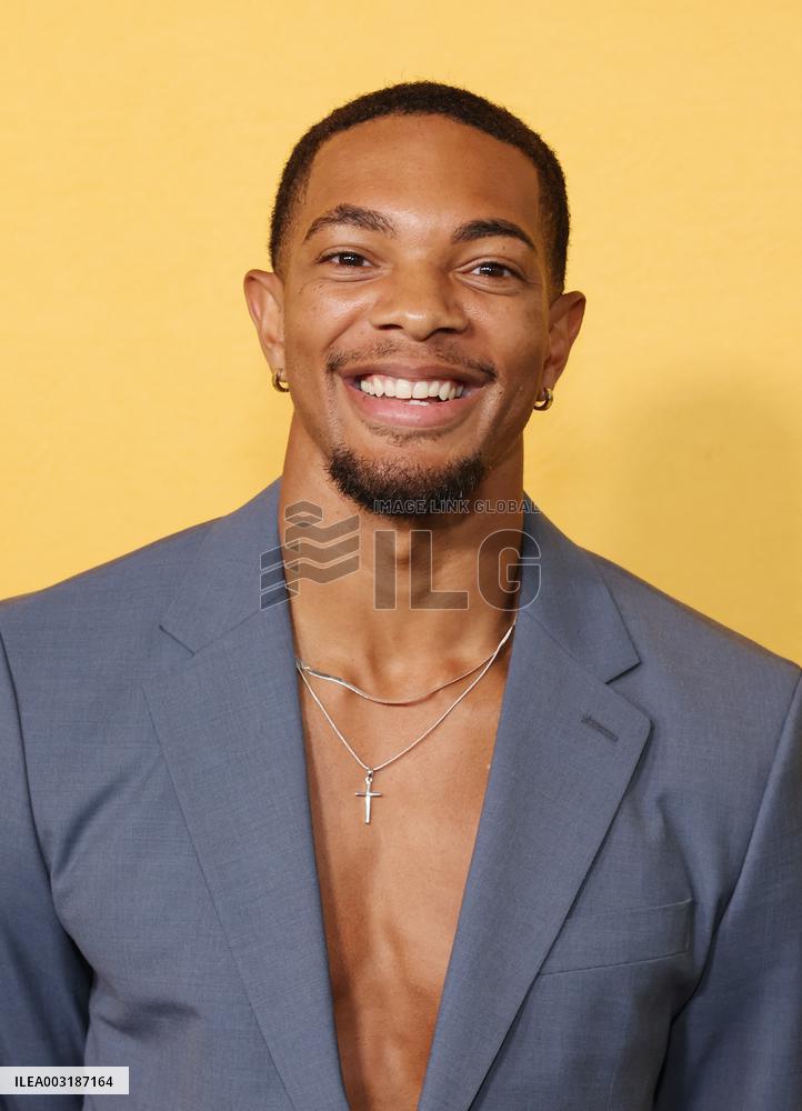 The Supremes At Earl's All-You-Can-Eat Premiere - LA