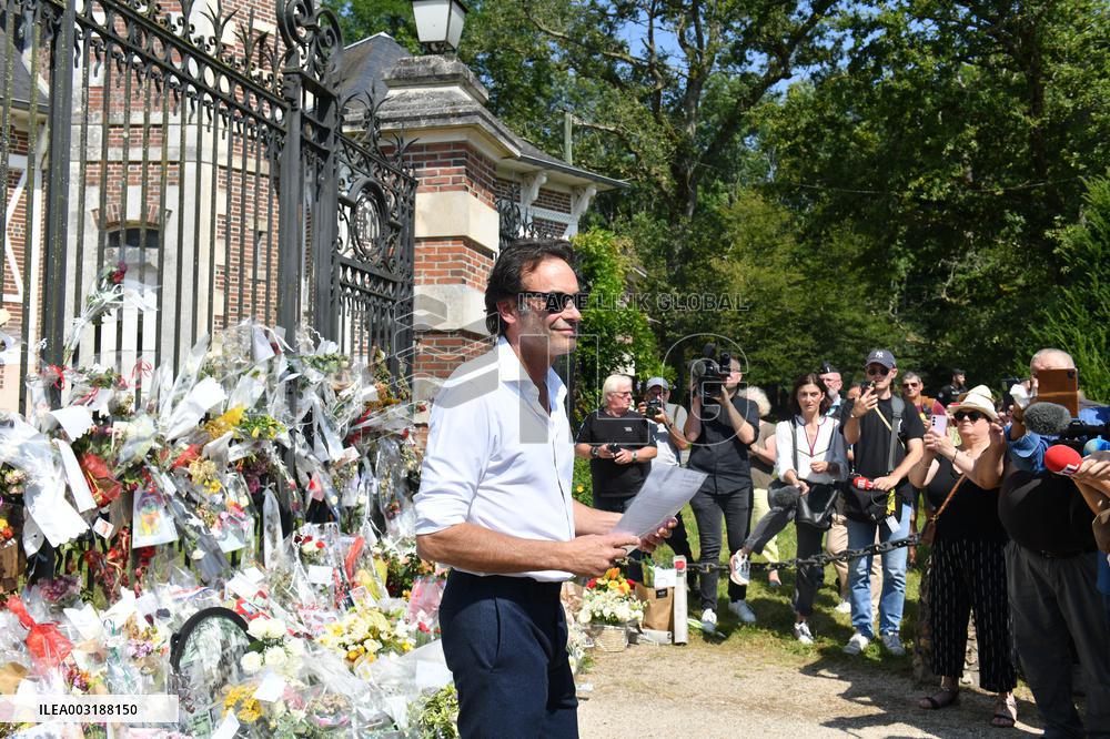 Anthony Delon Greets His Father's Fans At Delon's Estate - Douchy