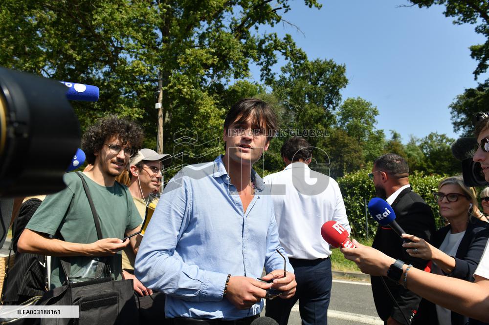 Anthony Delon Greets His Father's Fans At Delon's Estate - Douchy