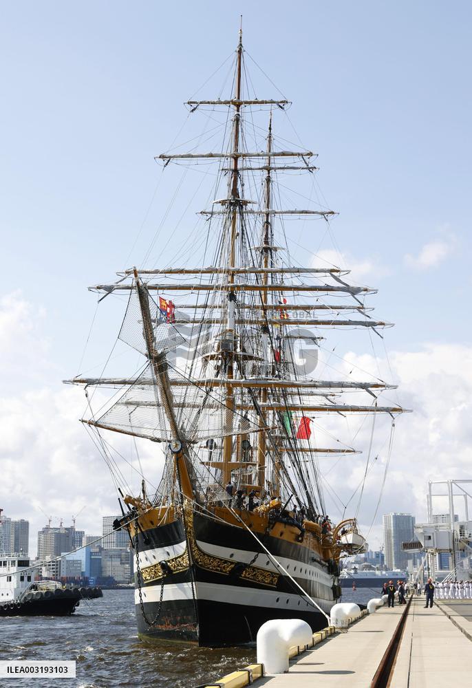 Italian Navy training ship visits Tokyo port