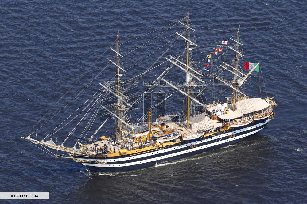 Italian Navy training ship visits Tokyo port