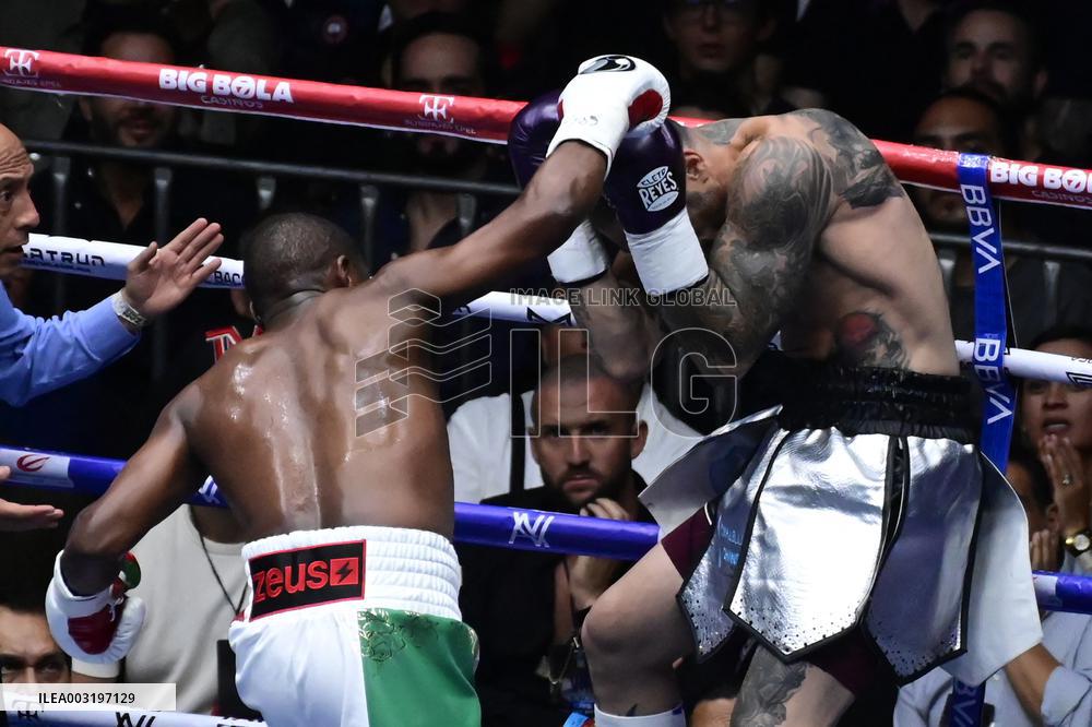 Floyd Mayweather v John Gotti III - Mexico City