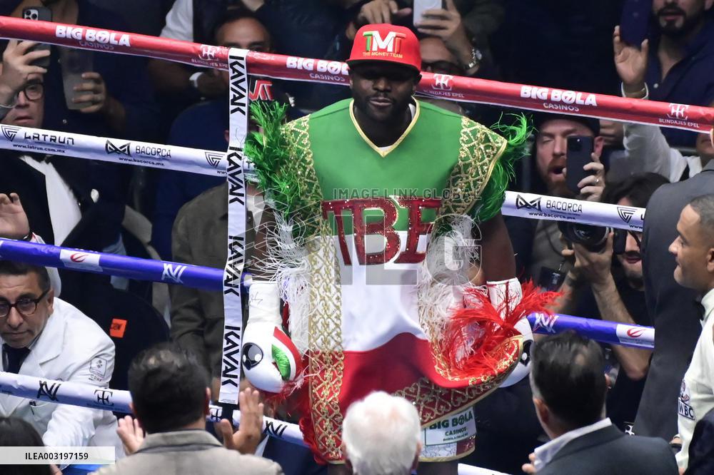 Floyd Mayweather v John Gotti III - Mexico City