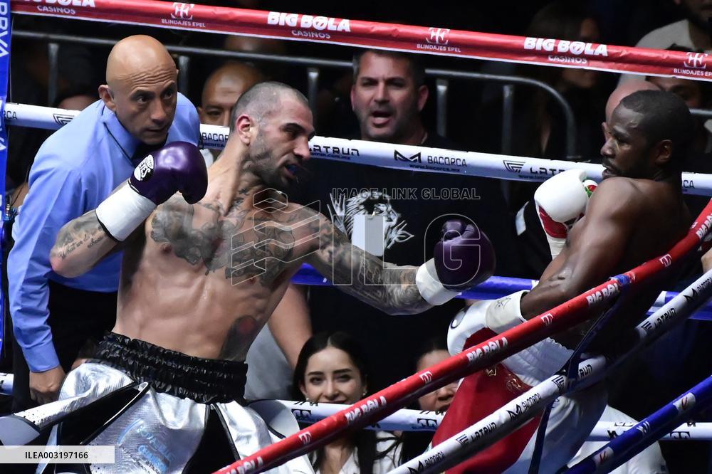 Floyd Mayweather v John Gotti III - Mexico City