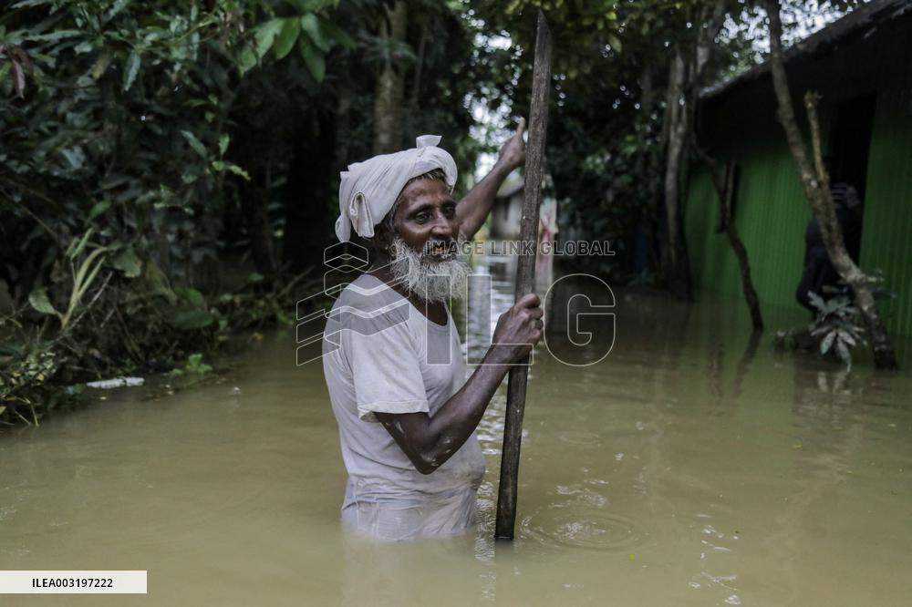 Deadly Floods Strike Troubled Bangladesh