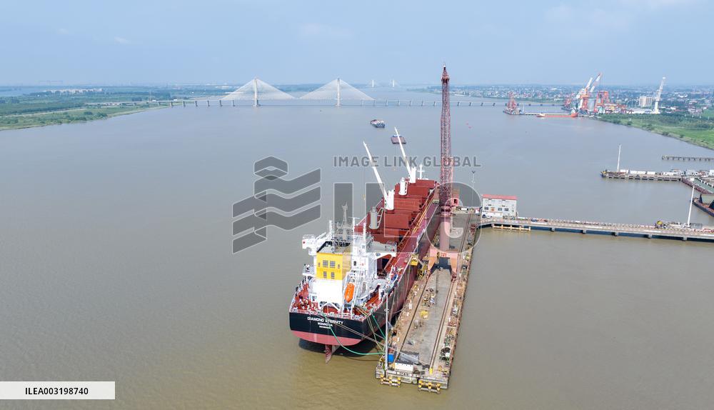 Ship Enterprise Production in Nantong
