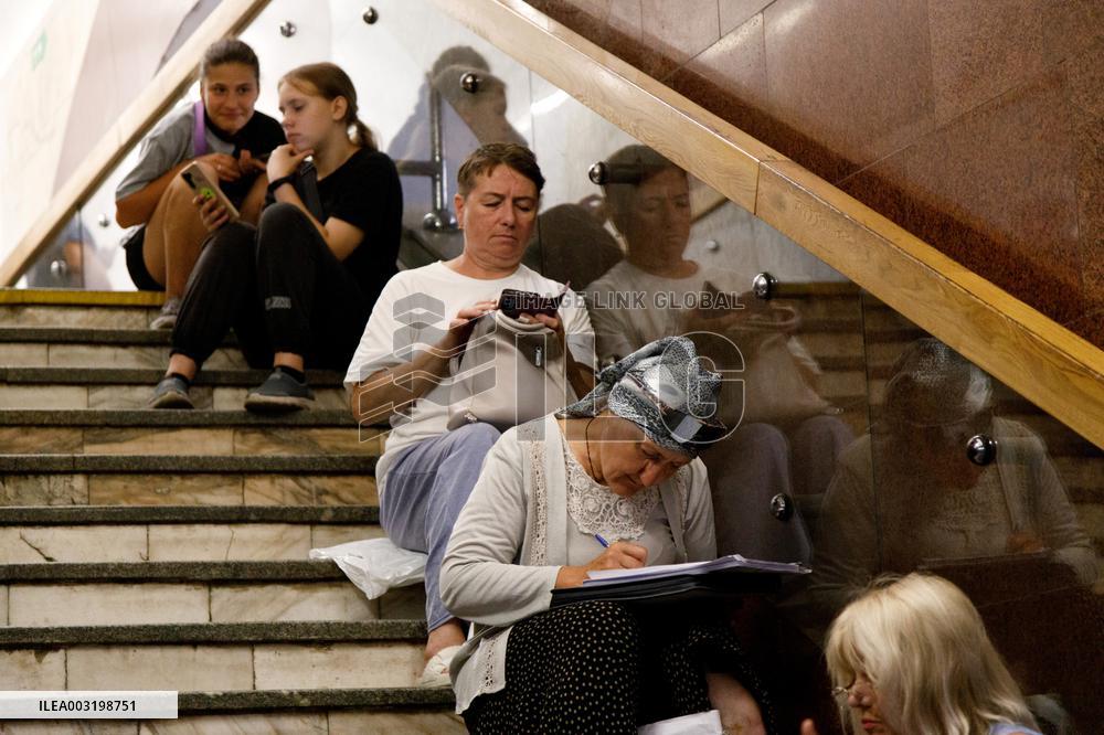 Kyiv residents shelter in Kyiv Metro during massive Russian drone and missile attack