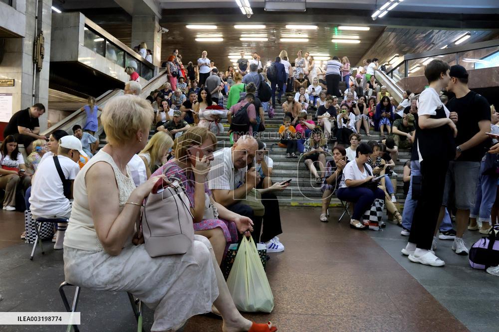 Kyiv residents shelter in Kyiv Metro during massive Russian drone and missile attack
