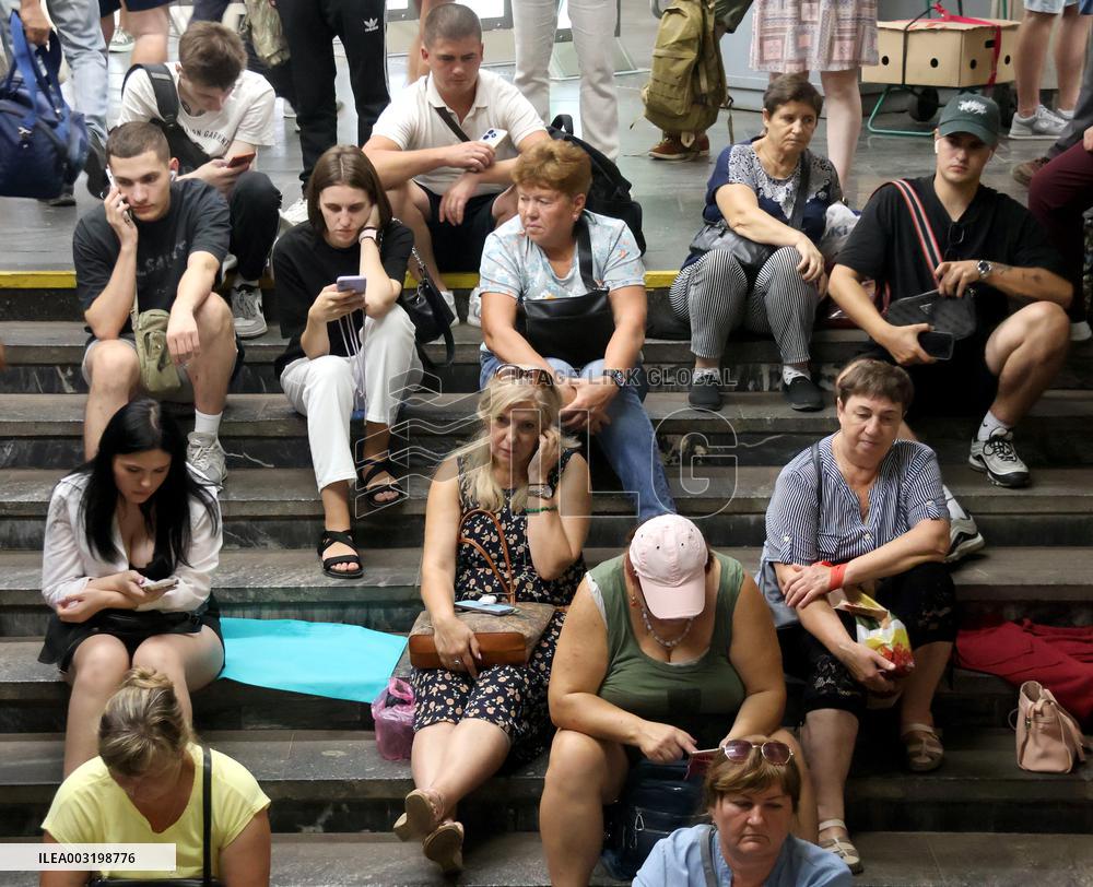 Kyiv residents shelter in Kyiv Metro during massive Russian drone and missile attack