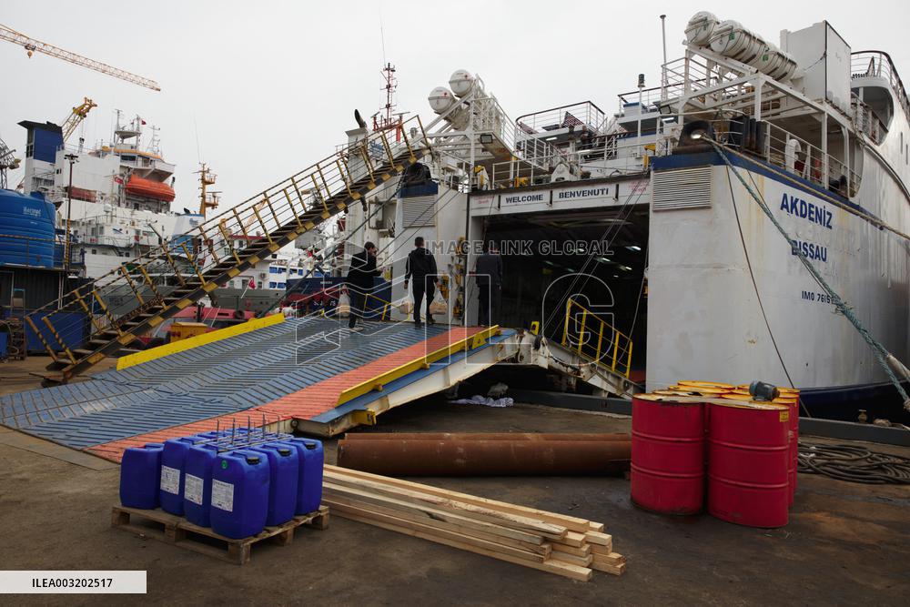 Freedom Flotilla Ready To Set Sail For Gaza - Istanbul