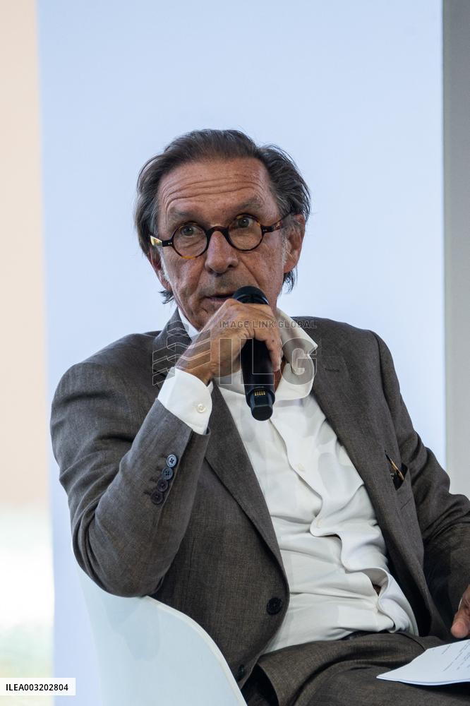 LaRef Conference - Paris