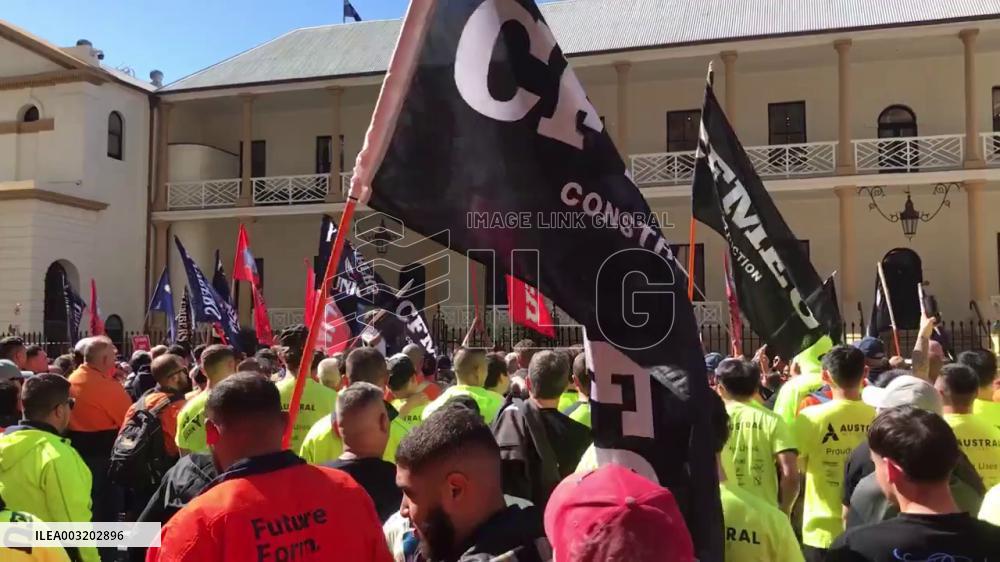 Australia: Thousands Of Constructions Workers Protest Against CFMEU Takeover