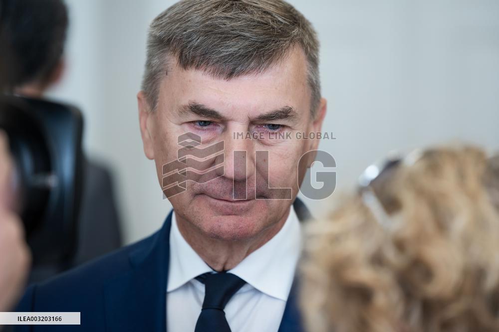 Annual prime ministers' meeting