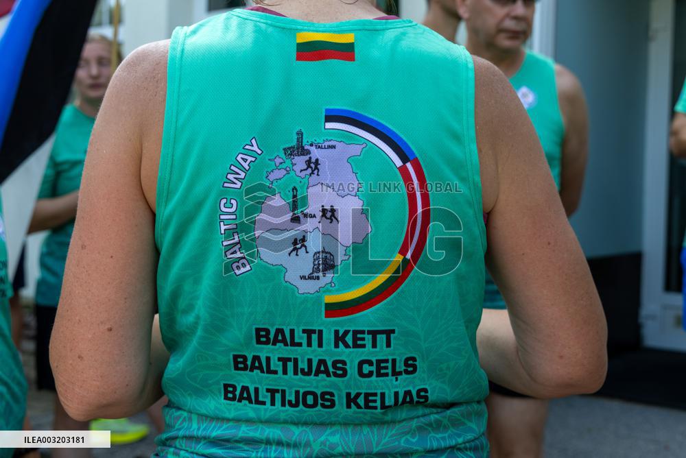 Relay race to celebrate 35th anniversary of the Batlic Way