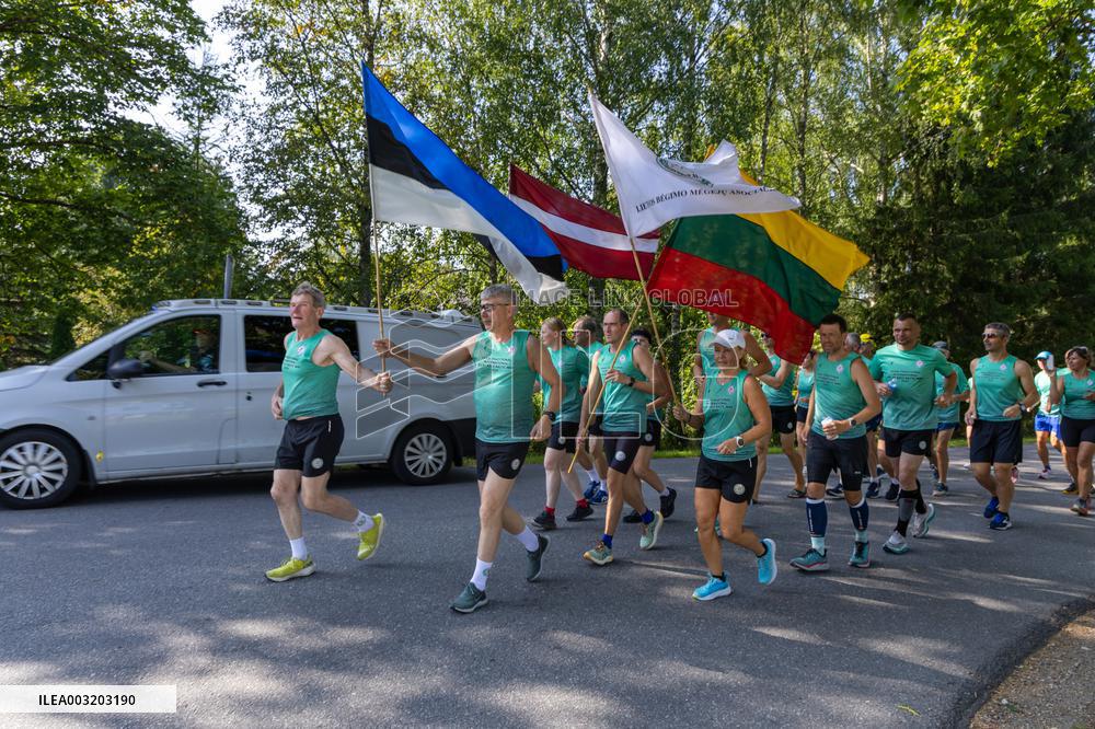 Relay race to celebrate 35th anniversary of the Batlic Way