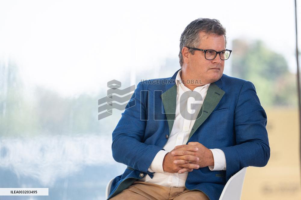 LaRef Conference - Paris