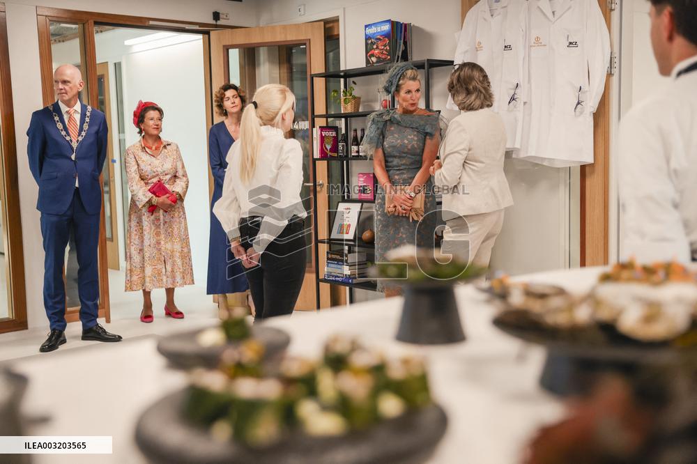 Dutch Royals Pays Regional Visit To Walcheren - Netherlands