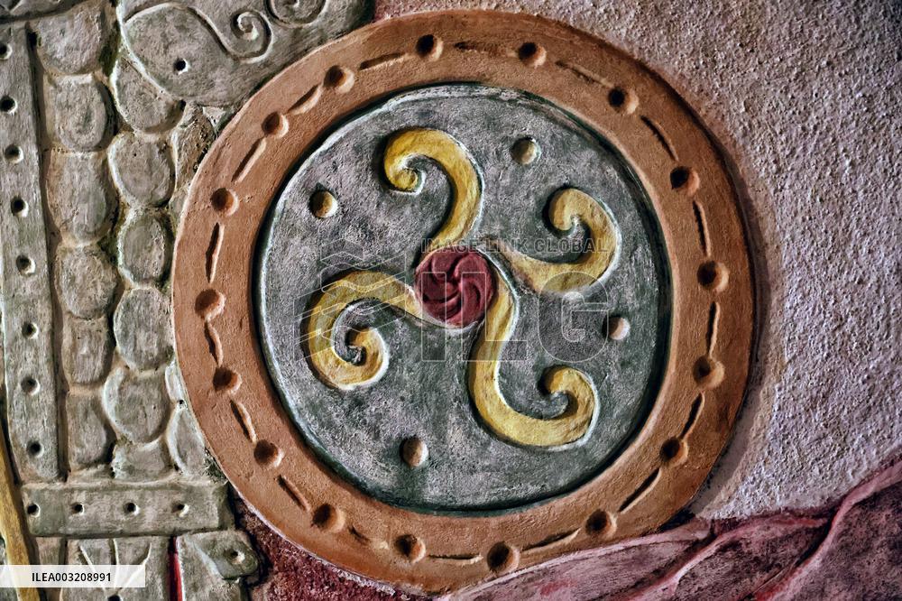 Odesas Fairytale Tunnel reopened as bomb shelter