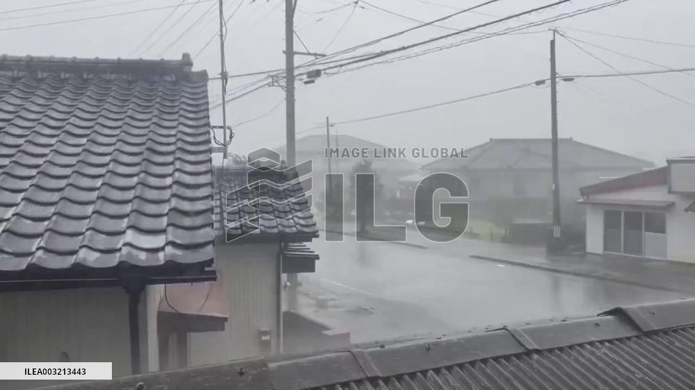 Typhoon Shanshan – Strong Winds, Heavy Rains Lash Southwestern Japan 9