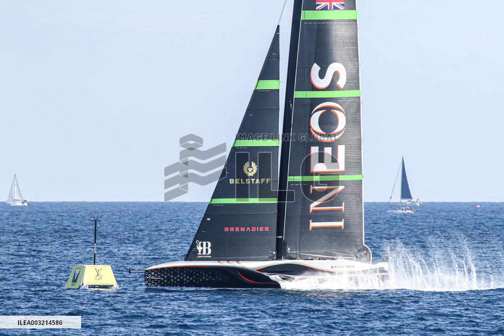 - Vela - America's Cup - Louis Vuitton Cup - Round Robin 1 & 2