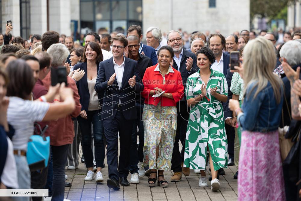 Anti-NFP Socialist Party members at PS Summer Campus - Blois