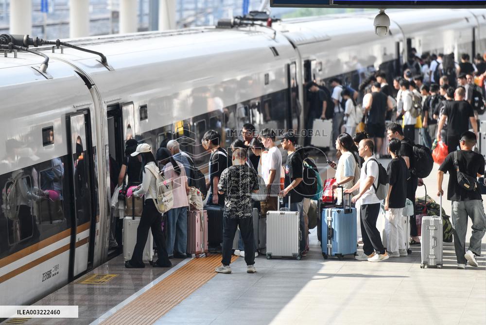 Summer Travel Ends on China's Railways in 2024