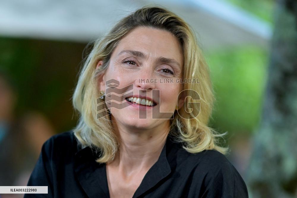 Angouleme Festival - Olympe Une Femme Dans La Revolution Photocall