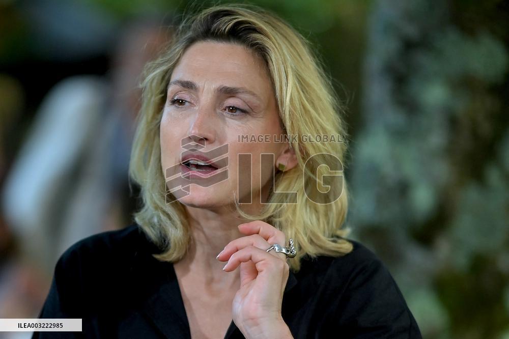 Angouleme Festival - Olympe Une Femme Dans La Revolution Photocall