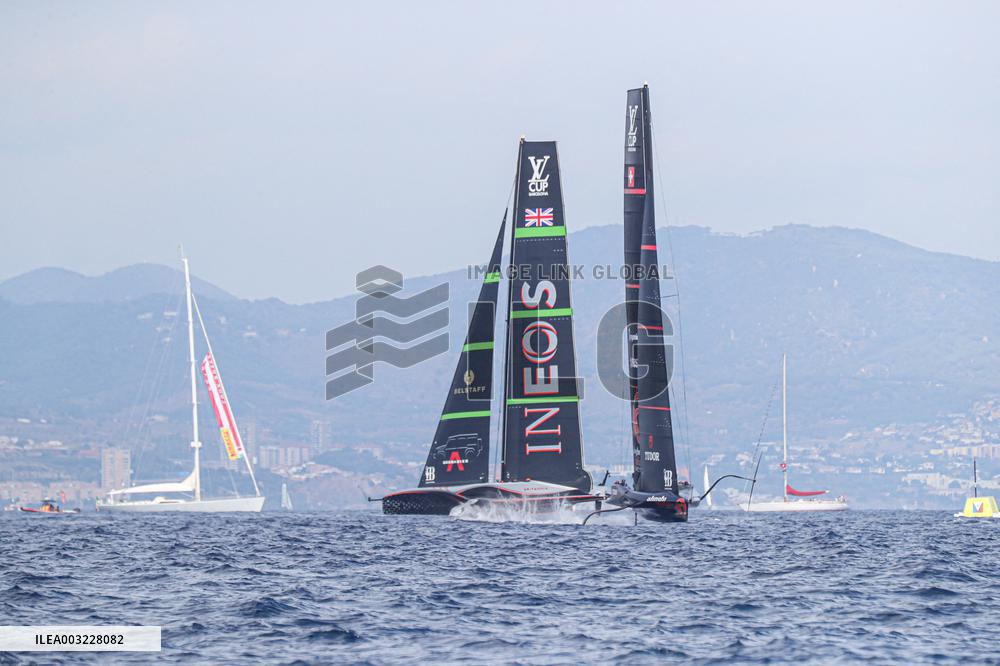 - Vela - America's Cup - Louis Vuitton Cup - Round Robin 1 & 2