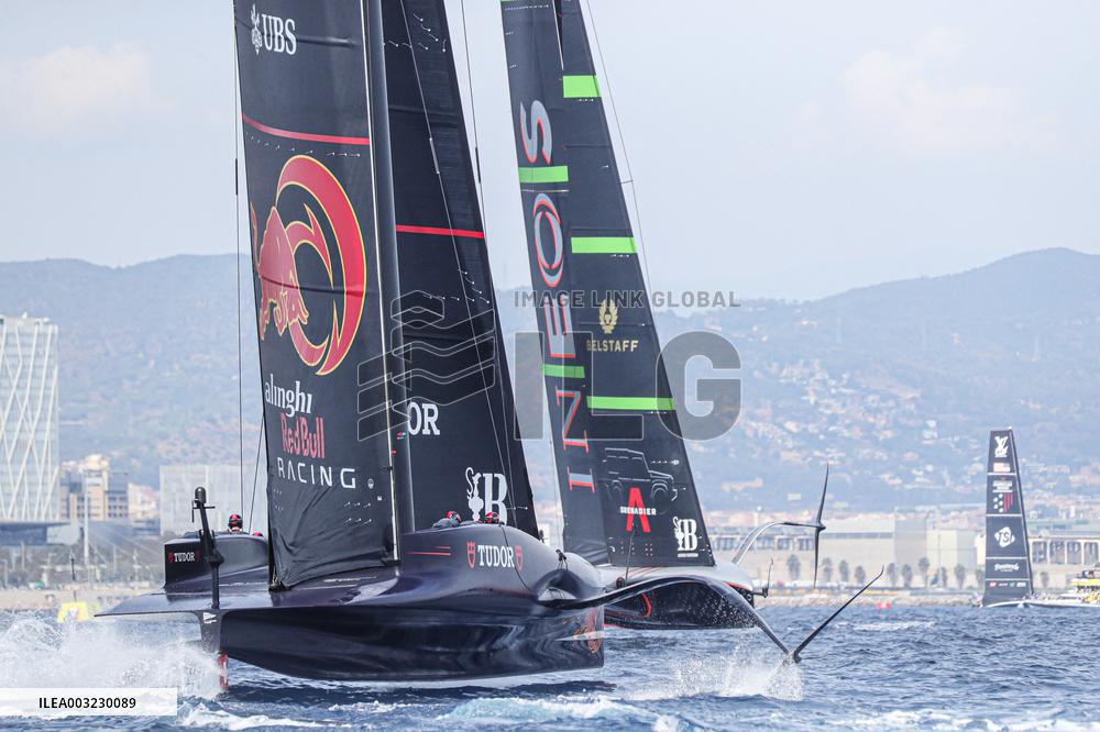 - Vela - America's Cup - Louis Vuitton Cup - Round Robin 1 & 2