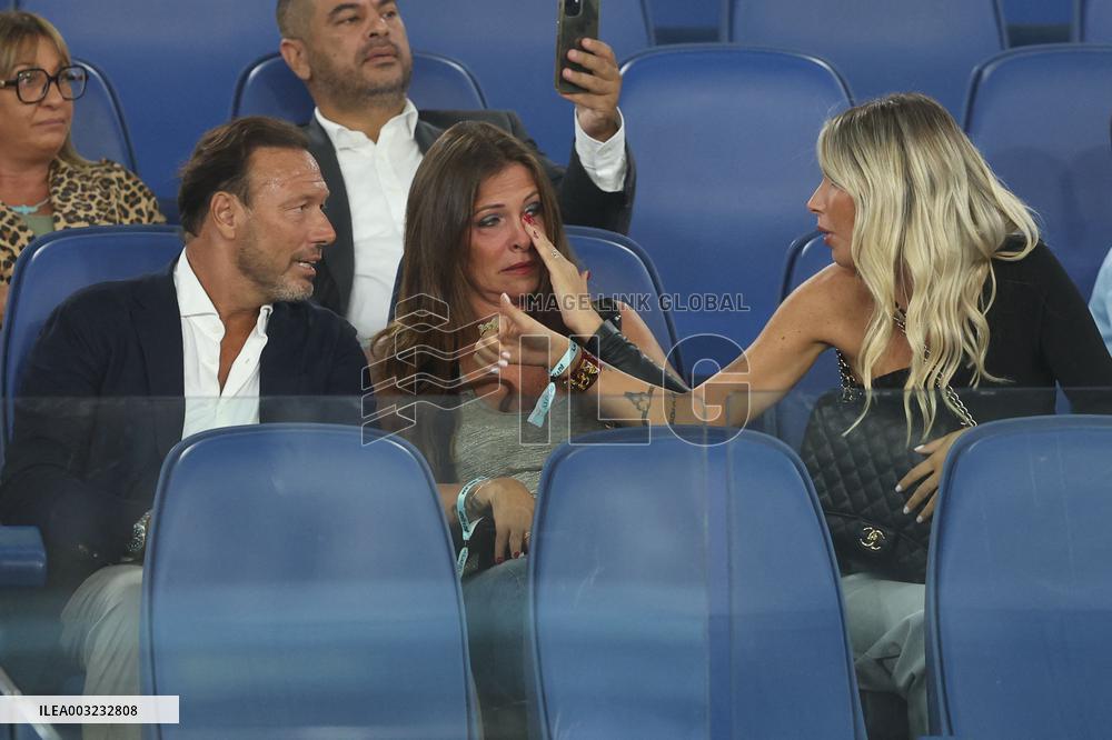 Remembrance of Lazio coach Sven Goran Eriksson, Sinisa Mihajlovic's wife  Arianna Ramaccioni gets emotional  -  Serie A Enilive