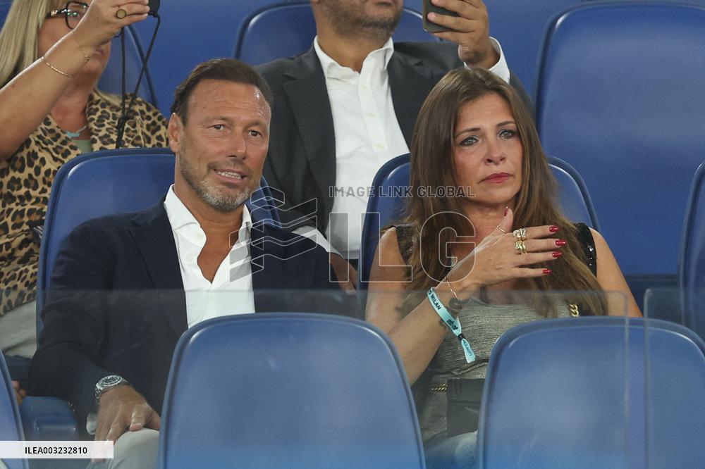 Remembrance of Lazio coach Sven Goran Eriksson, Sinisa Mihajlovic's wife  Arianna Ramaccioni gets emotional  -  Serie A Enilive