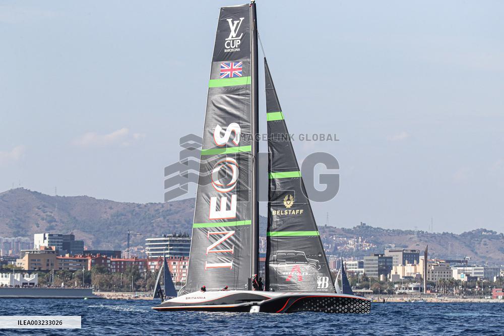 - Vela - America's Cup - Louis Vuitton Cup - Round Robin 1 & 2