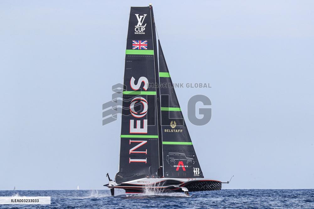 - Vela - America's Cup - Louis Vuitton Cup - Round Robin 1 & 2