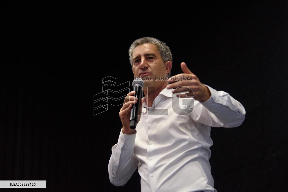 Francois Ruffin At Meeting marking New Political Season - Flixecourt