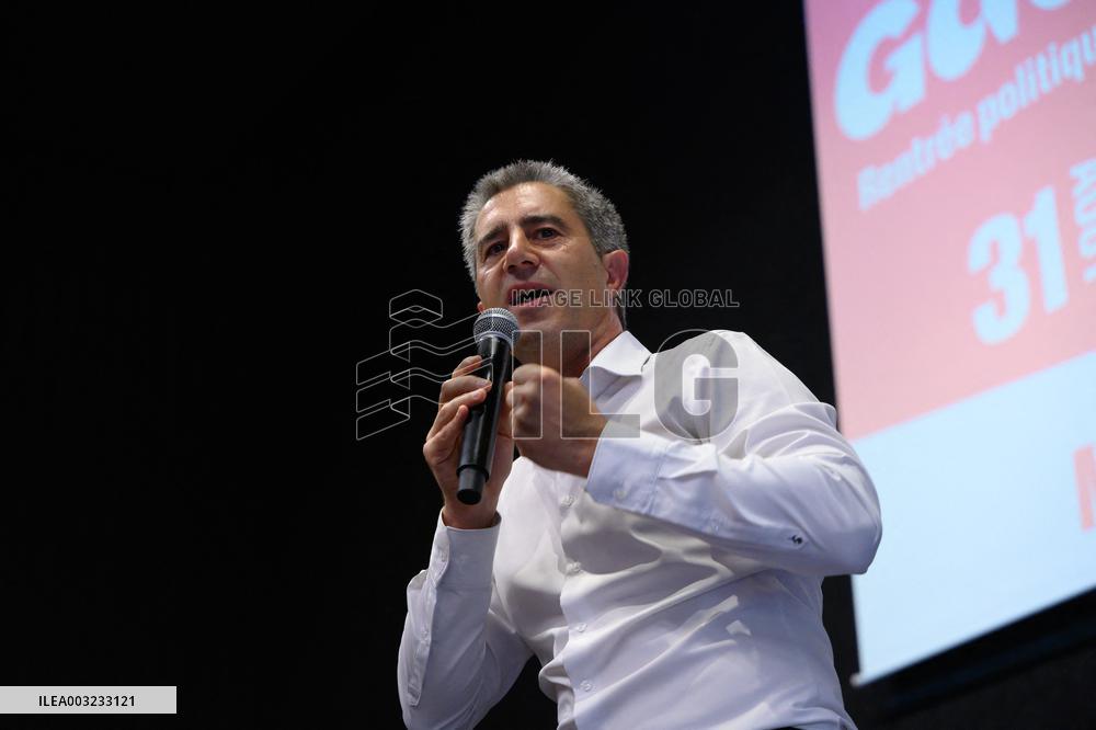 Francois Ruffin At Meeting marking New Political Season - Flixecourt