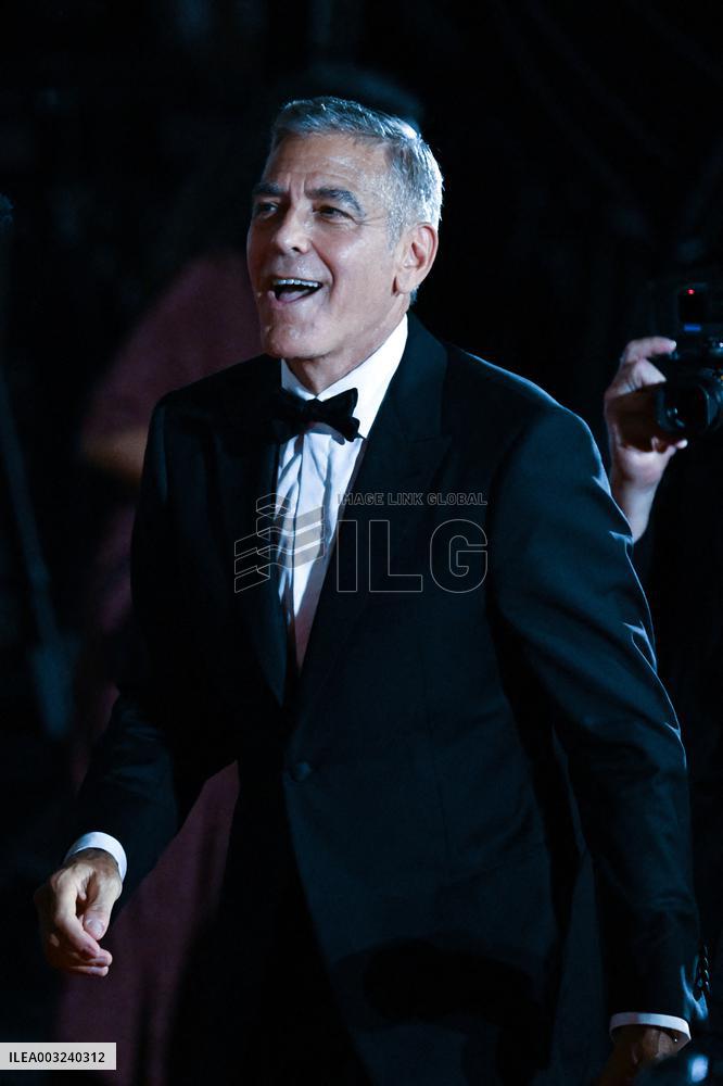 Venice Wolfs Premiere