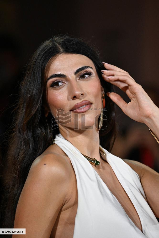 Venice Wolfs Premiere