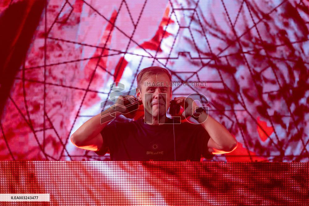 Armin Van Buuren