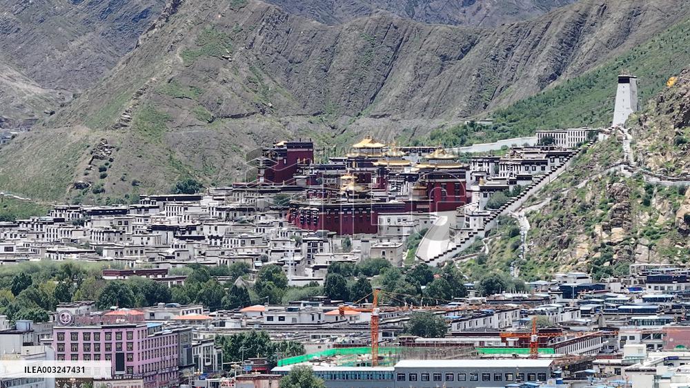 Tashi Lhunpo Monastery in Shigatse