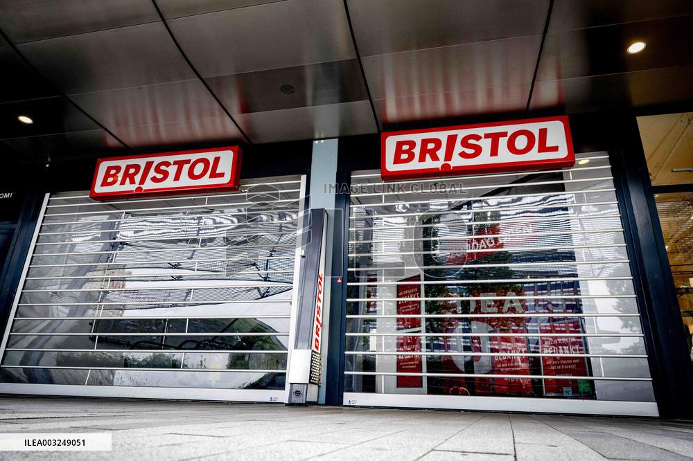 Bristol Store Chain Filled For Bankruptcy - Netherlands