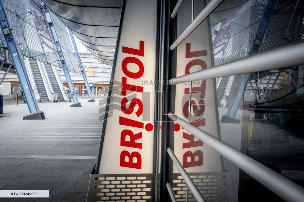 Bristol Store Chain Filled For Bankruptcy - Netherlands