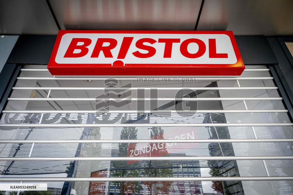 Bristol Store Chain Filled For Bankruptcy - Netherlands