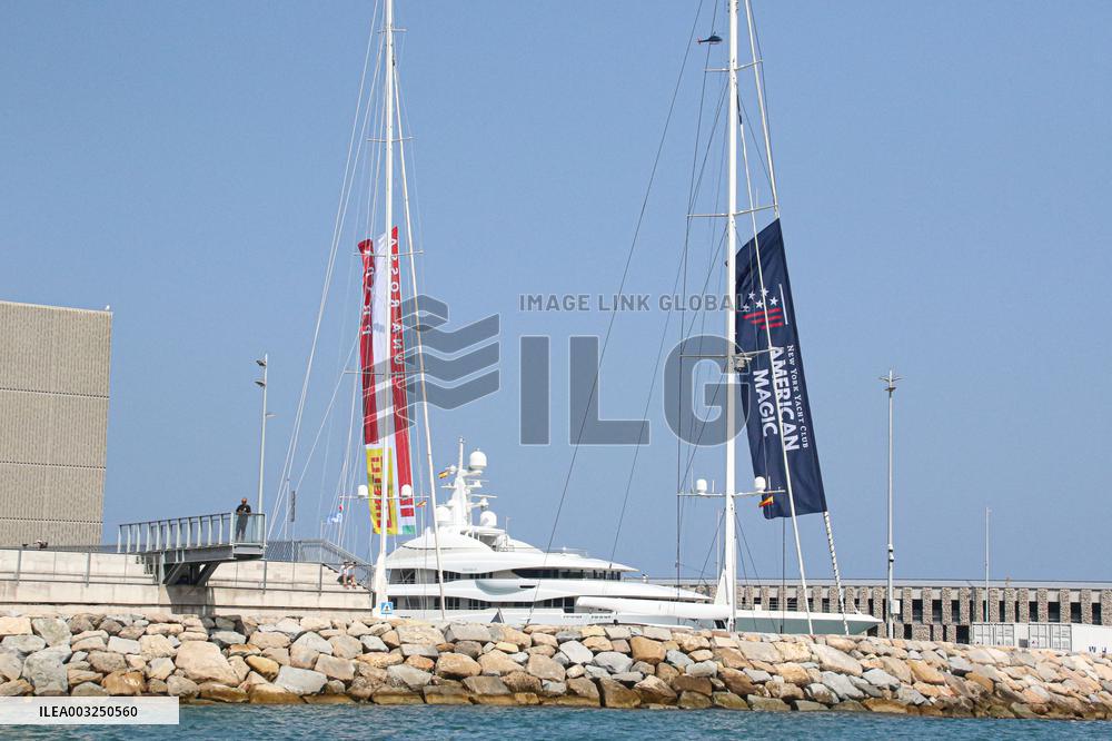 - Vela - 37th America's Cup Louis Vuitton - Village