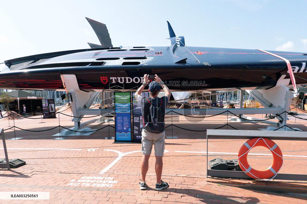 - Vela - 37th America's Cup Louis Vuitton - Village